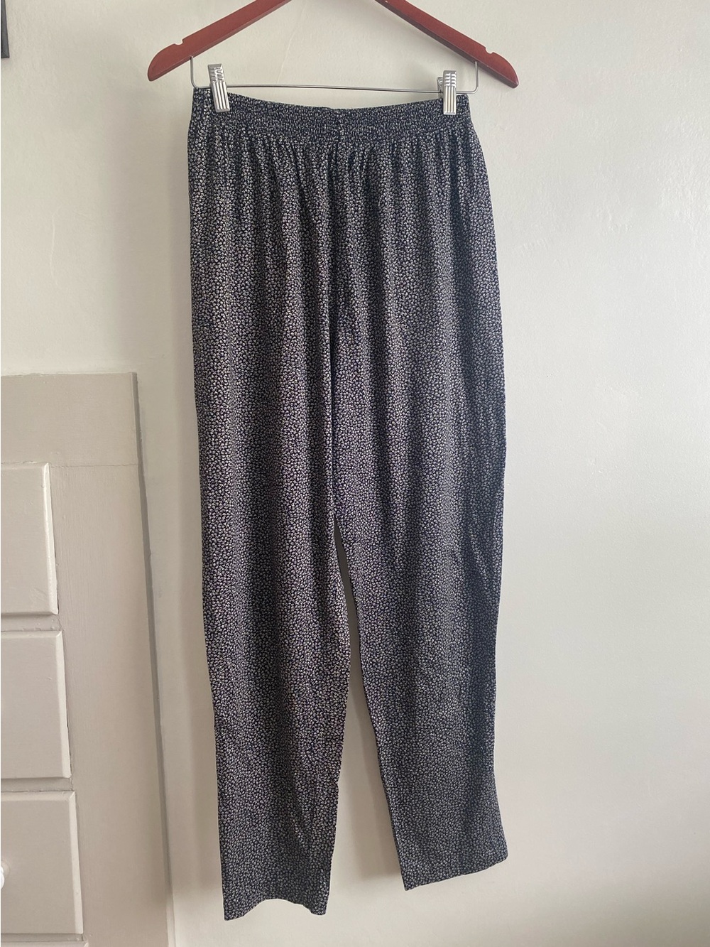 Loose Lounge Pants in Black & White Floral